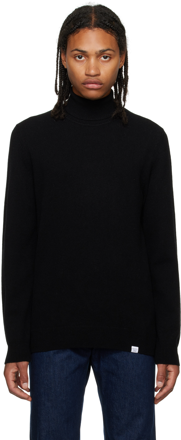 Black Kirk Turtleneck