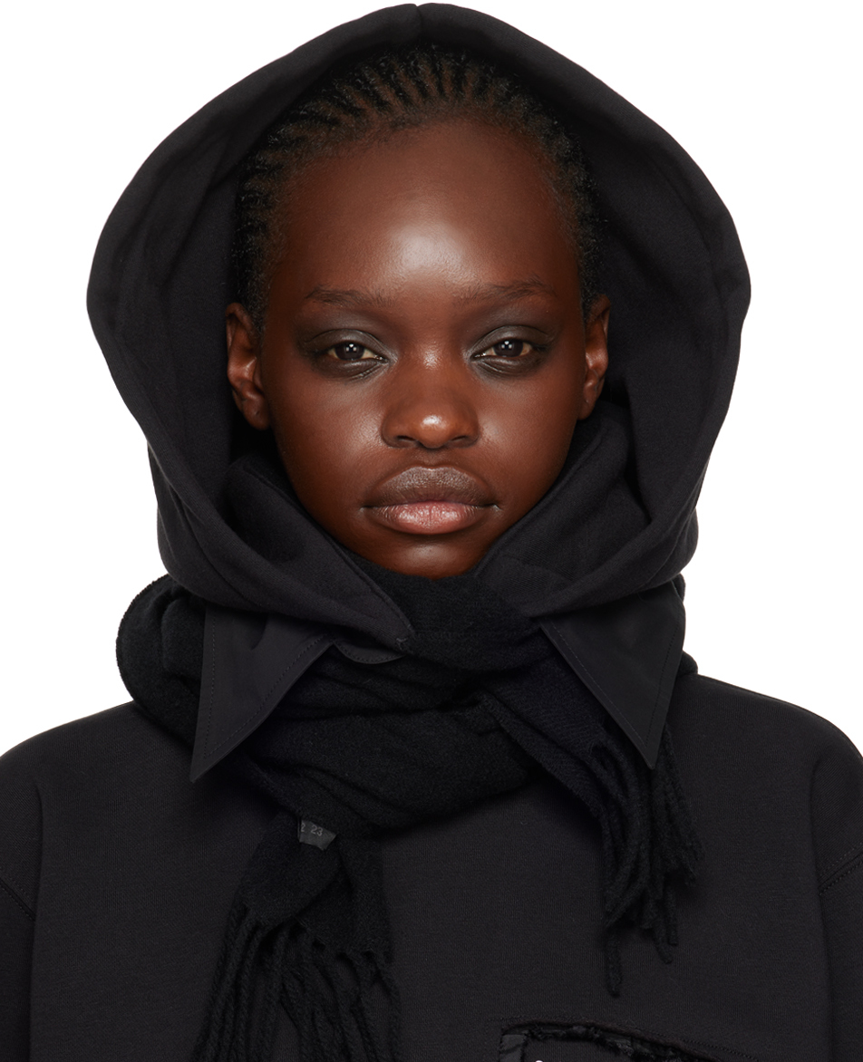 https://img.ssensemedia.com/images/232188F028012_1/mm6-maison-margiela-black-hooded-scarf.jpg