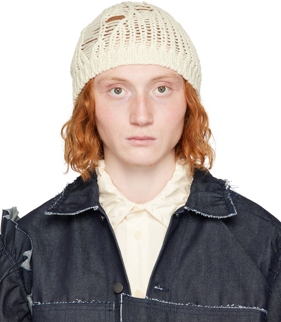 Airei Off-white Embroidered Beanie In 2 Natural