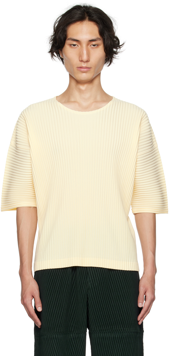 HOMME PLISSÉ ISSEY MIYAKE: Yellow Monthly Color July T-Shirt | SSENSE