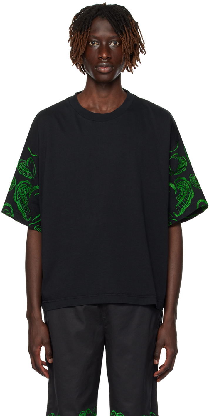 Veert Black Heart Embroidered T-shirt In Washed Black & Green