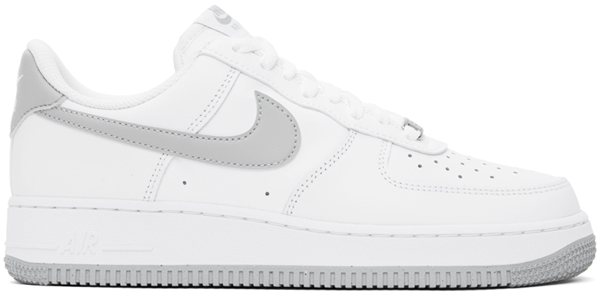 Nike White & Gray Air Force 1 '07 Sneakers In White/lt Smoke Grey-