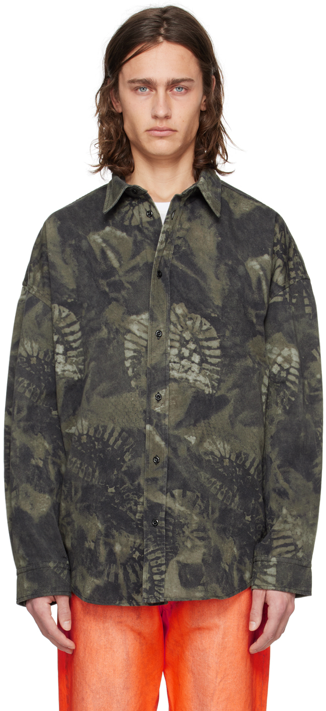 Acne Studiosのブラック＆トープ プリント デニムシャツがセール中