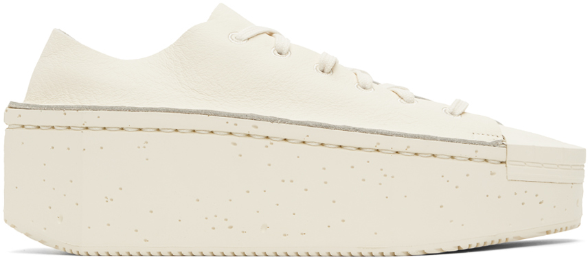 Shop Y-3 Off-white Kyasu Lo Sneakers In Cream White/cream Wh