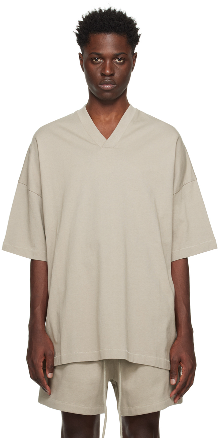 Men's Organic Cotton Essential Logo V Neck T-Shirt in Glacier Grey