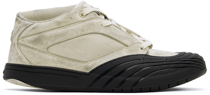 Givenchyのベージュ＆ブラック ヌバック Skate スニーカーがセール中