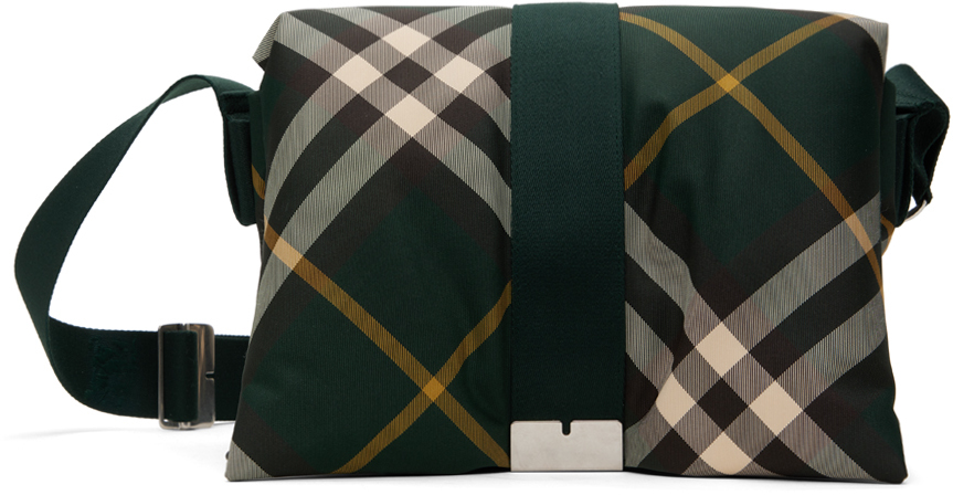 【関税込み】Burberry グリーン Pillow バッグ Green Pillow Bag by Burberry on Sale