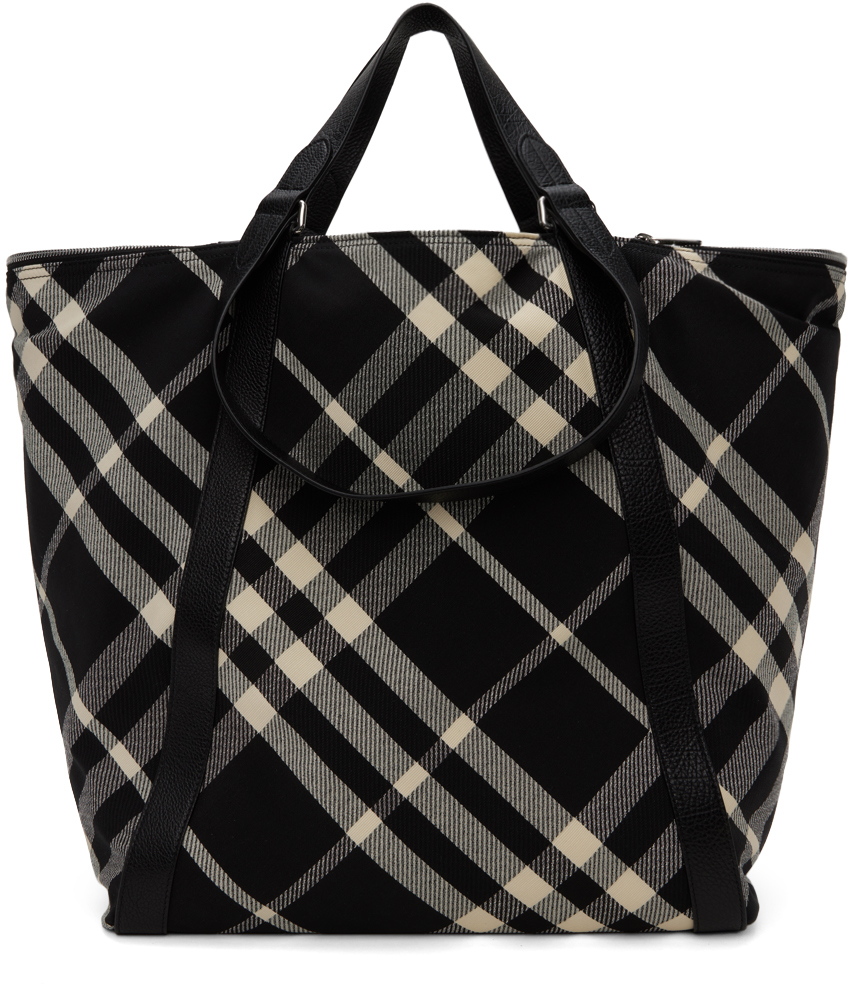 Shop Burberry Black & Beige Large Field Tote In Black/calico