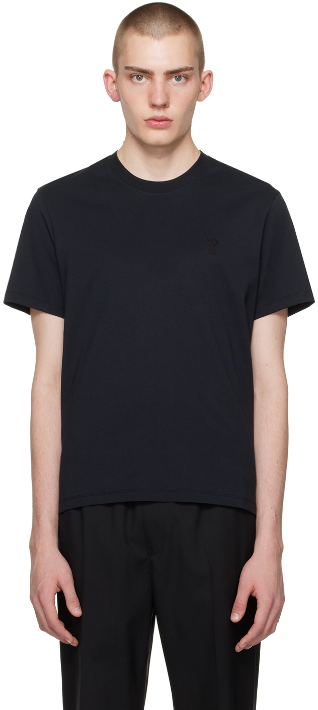 AMI Parisのブラック Ami de Cœur Tシャツがセール中