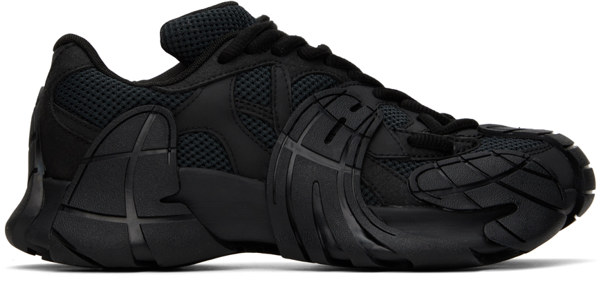 Black Tormenta Sneakers