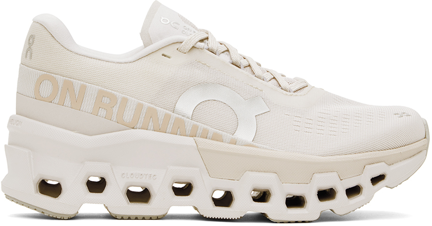 On Cloudmster Trainer In White