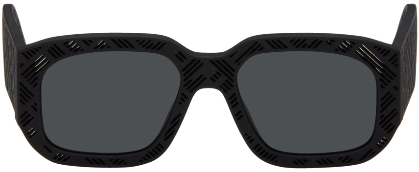Fendi Black Shadow Sunglasses In 02a Matte Black/smok