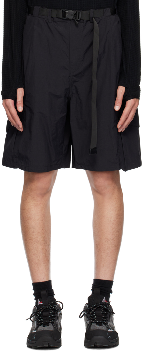 Black Curvy Pattern Shorts