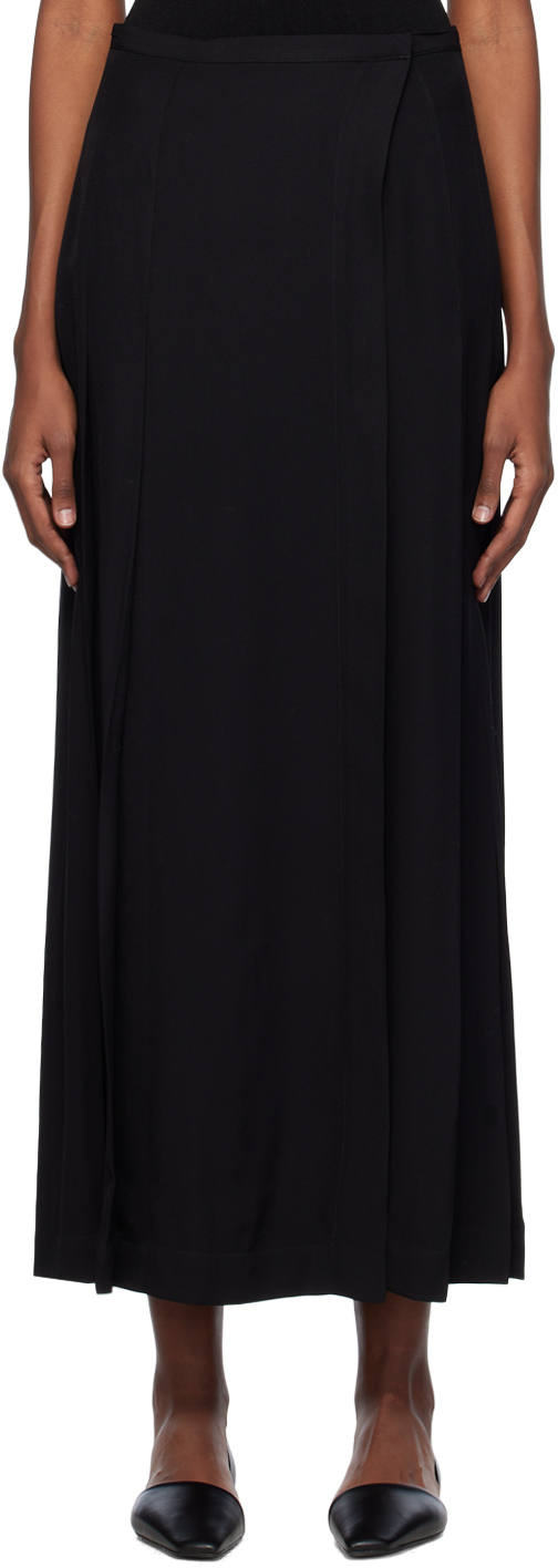 totme-black-pleated-maxi-skirt.jpg totme-black-pleated-maxi-skirt.jpg