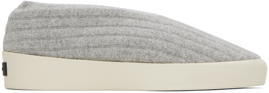 【関税込み】Fear of God グレー Moc Knit ローカットスニーカー Fear of Godのグレー Moc Knit ローカットスニーカーがセール中