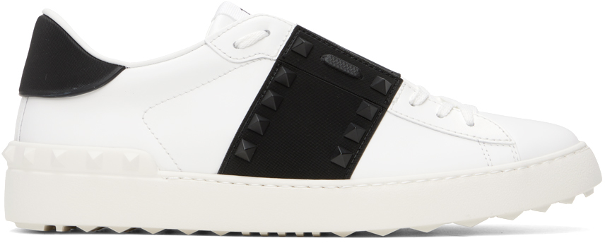 Shop Valentino ホワイト＆ブラック カーフスキン Rockstud Untitled スニーカー In Bianco/nero