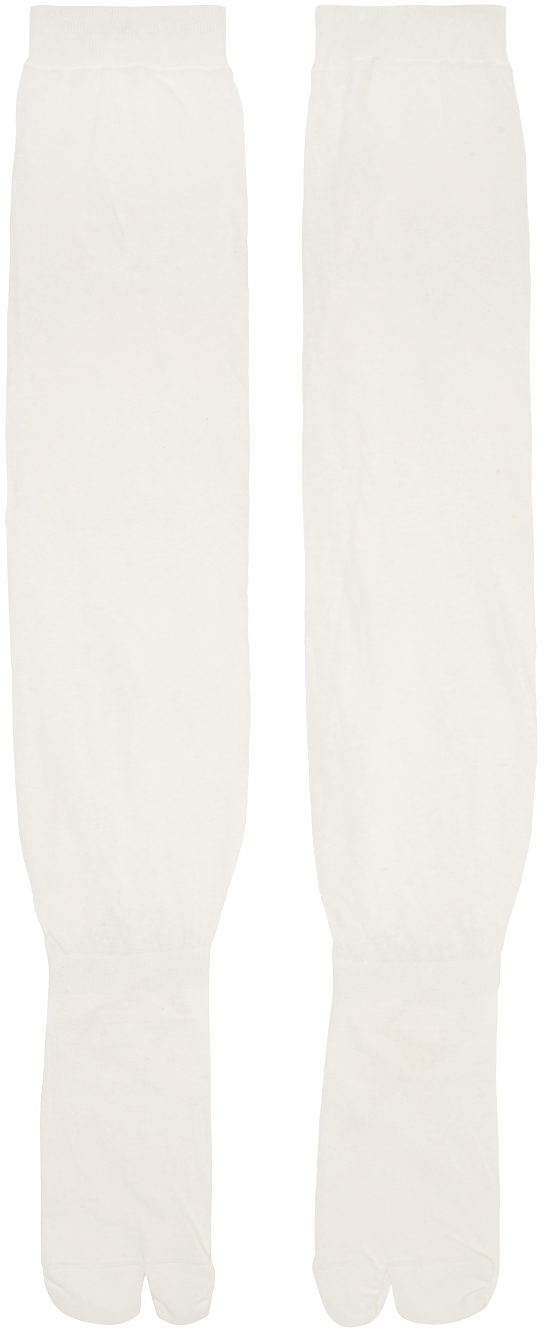Shop Issey Miyake White Twining Socks In 01-white