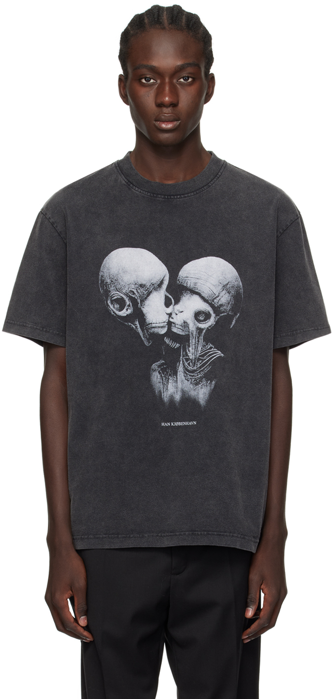 Shop Han Kjobenhavn Black Aliens Kissing T-shirt In Dark Grey