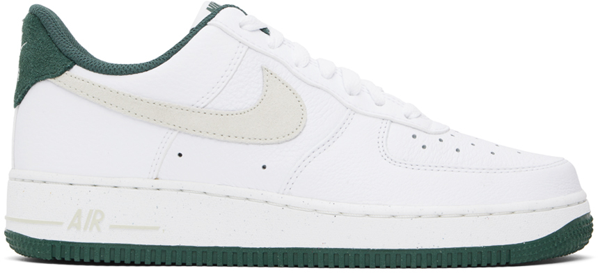 White Air Force 1 '07 LV8 Sneakers