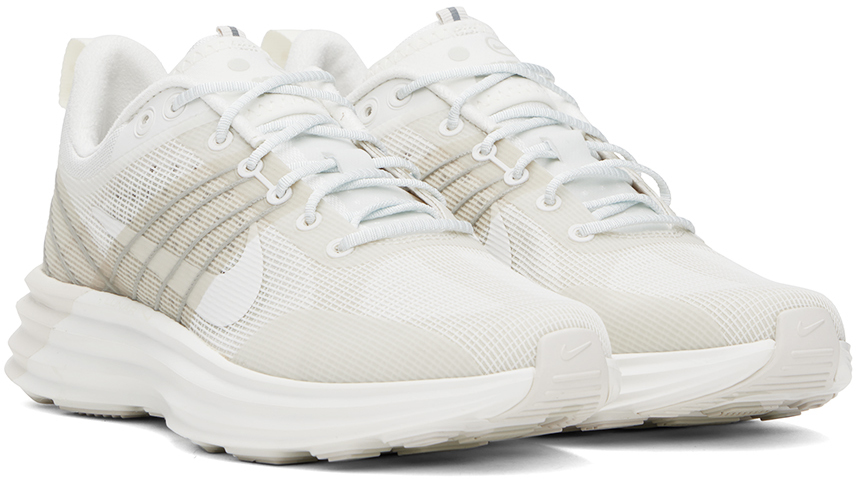 Nike Lunar Roam Sneaker In Summit White/summit