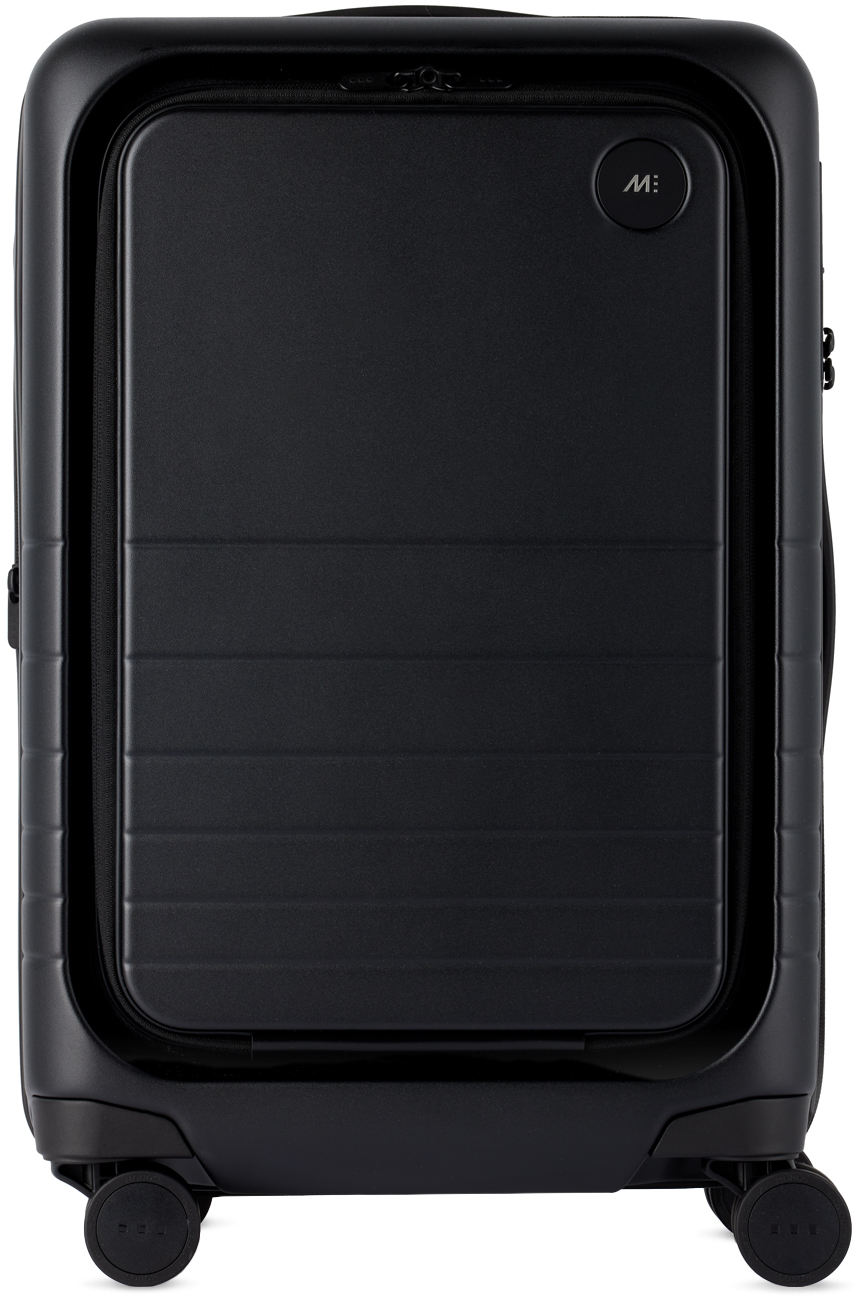 Shop Monos Expandableコレクション ブラック Carry-on Pro スーツケース In Midnight Black