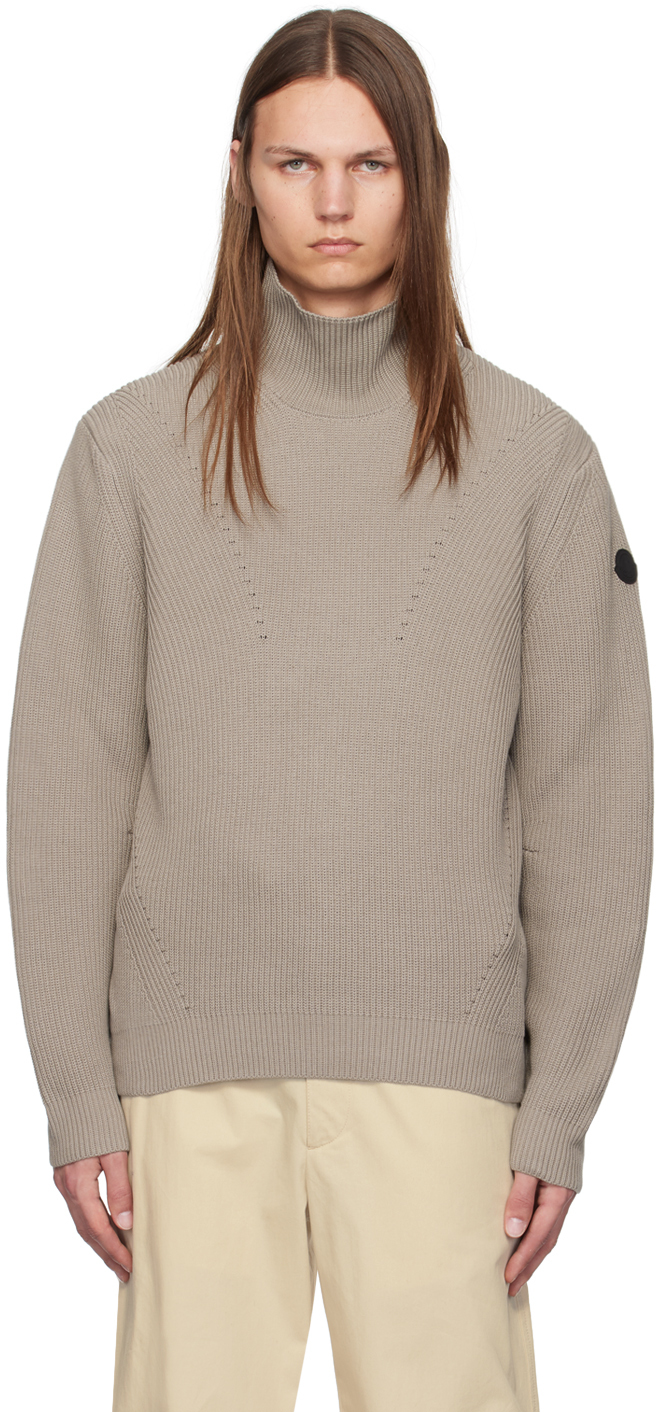 Moncler: ベージュ ロゴパッチ タートルネック | SSENSE 日本