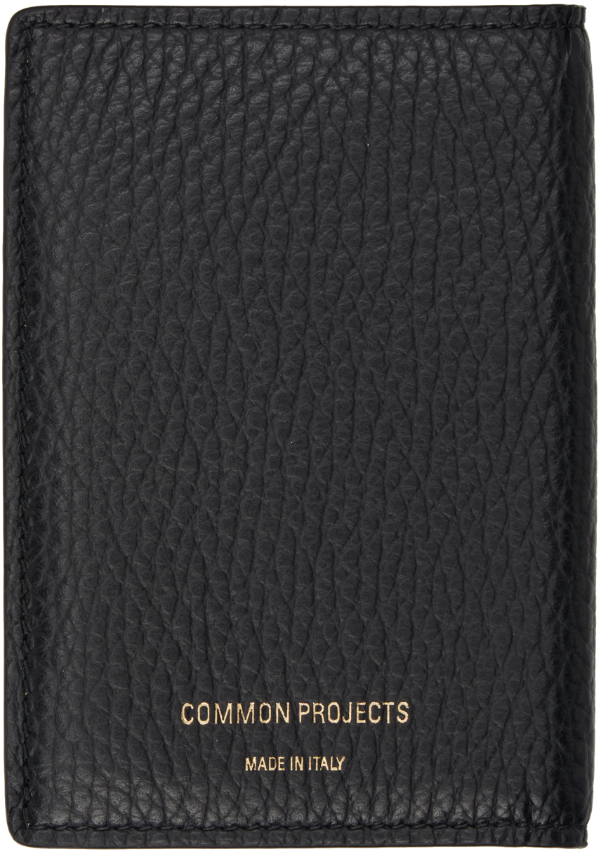 Shop Common Projects ブラック Folio 財布 In 7001 Black Textured