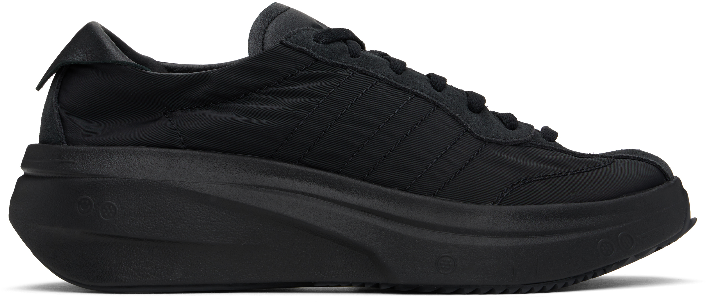 Y-3のブラック Subaya スニーカーがセール中 Y-3のブラック Subaya スニーカーがセール中