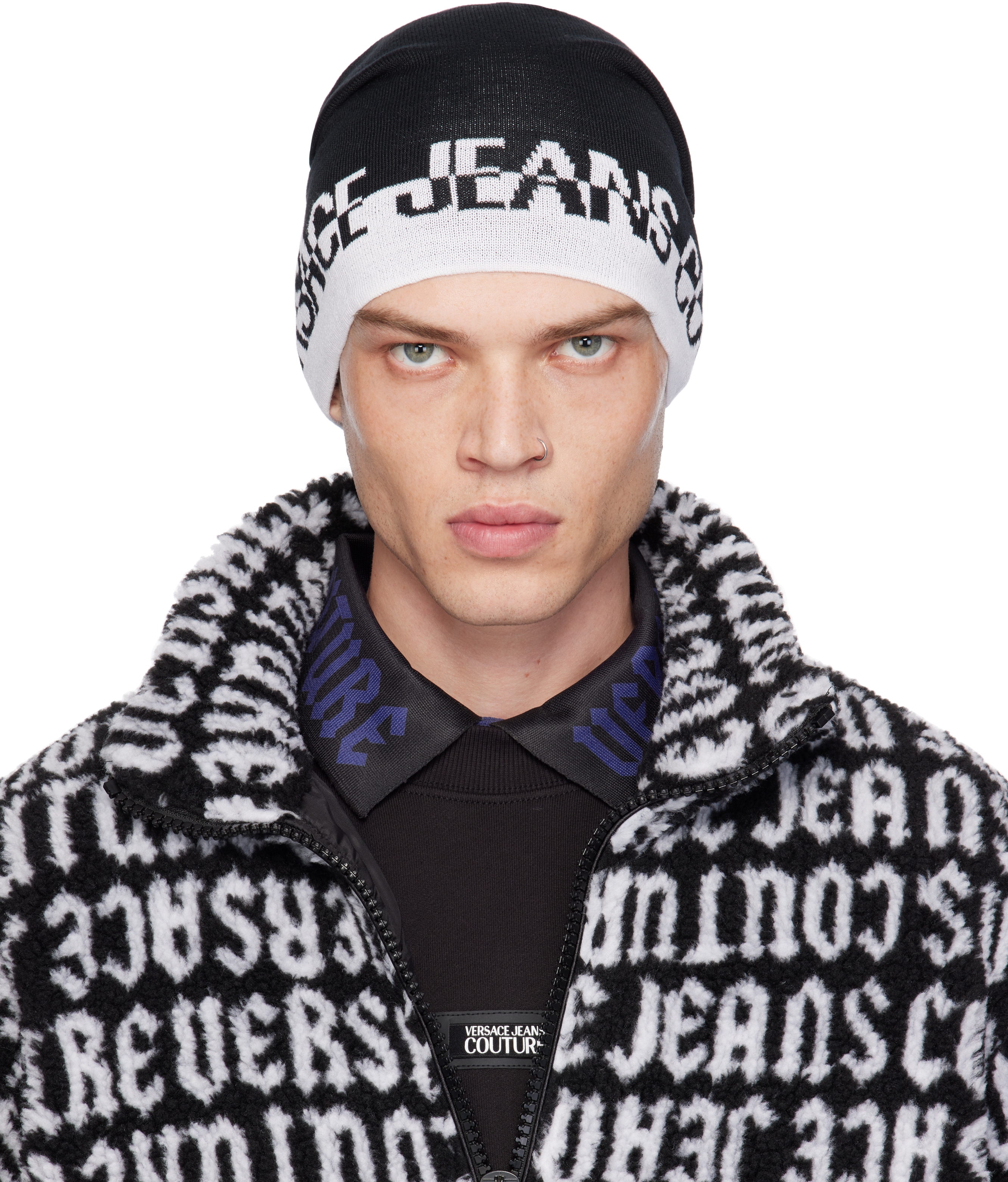 Versace Jeans Coutureのブラック Cut Logo ビーニーがセール中