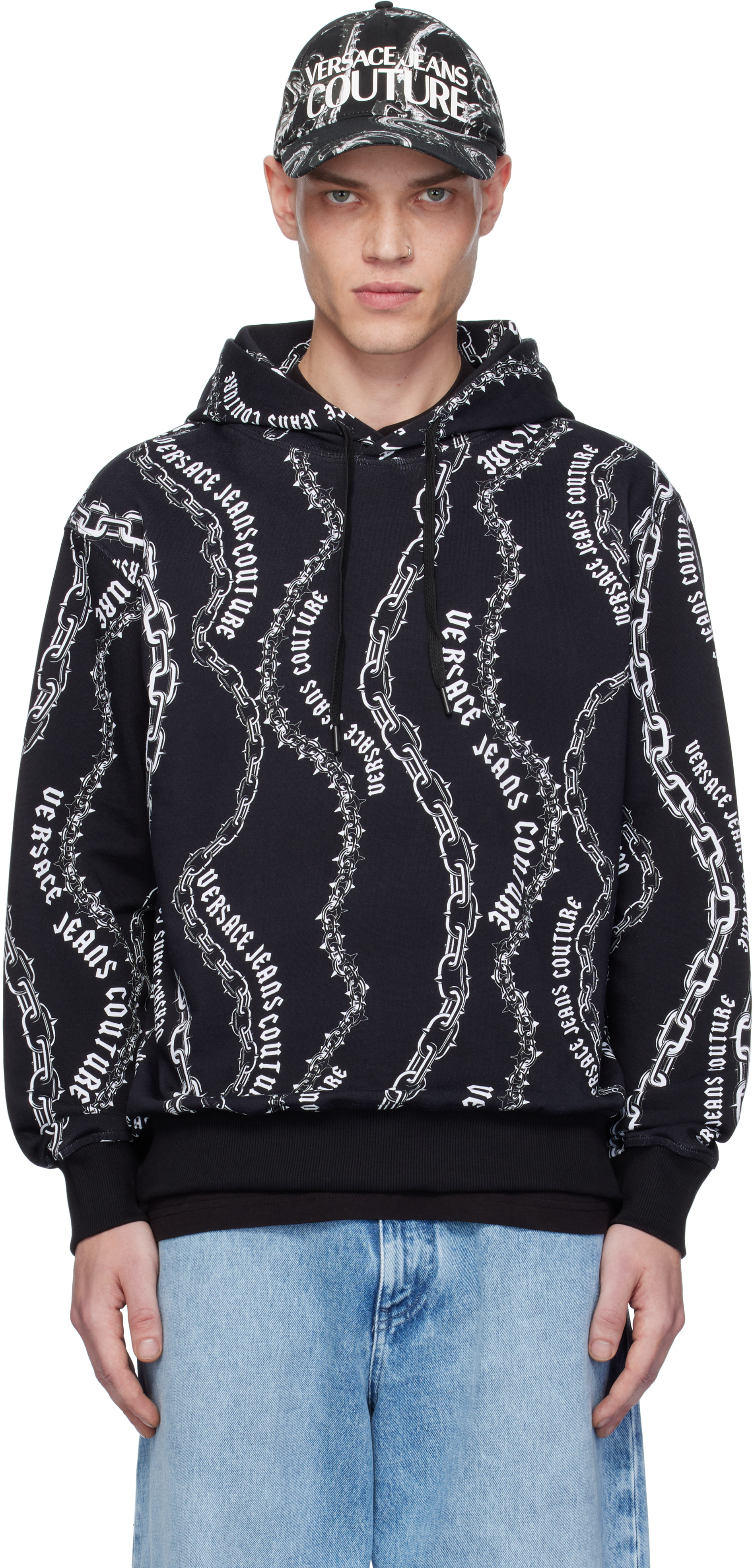 パーカー・フーディ VERSACE JEANS \"CHAIN COUTURE\" SWEATSHIRT Versace Jeans Couture Chain Print Hoodie Black | Mainline