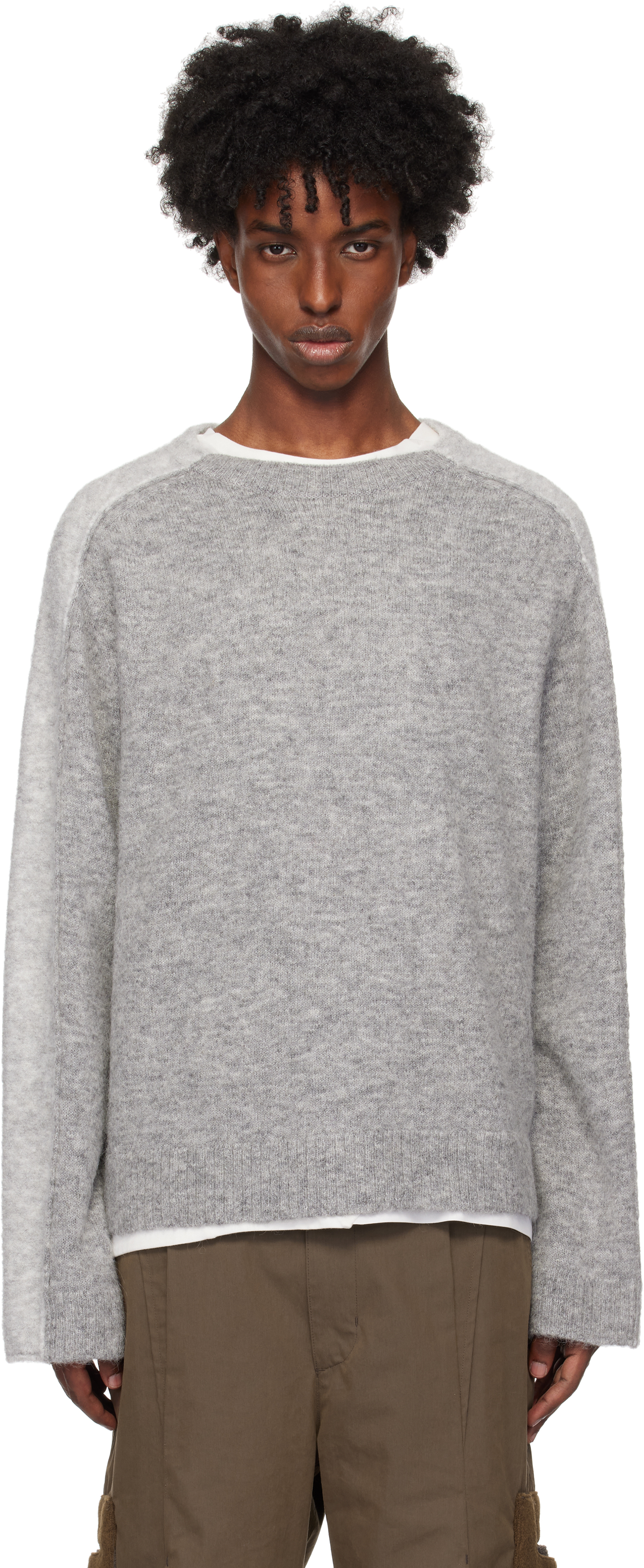 xlim-gray-ep6-02-knit-sweater.jpg