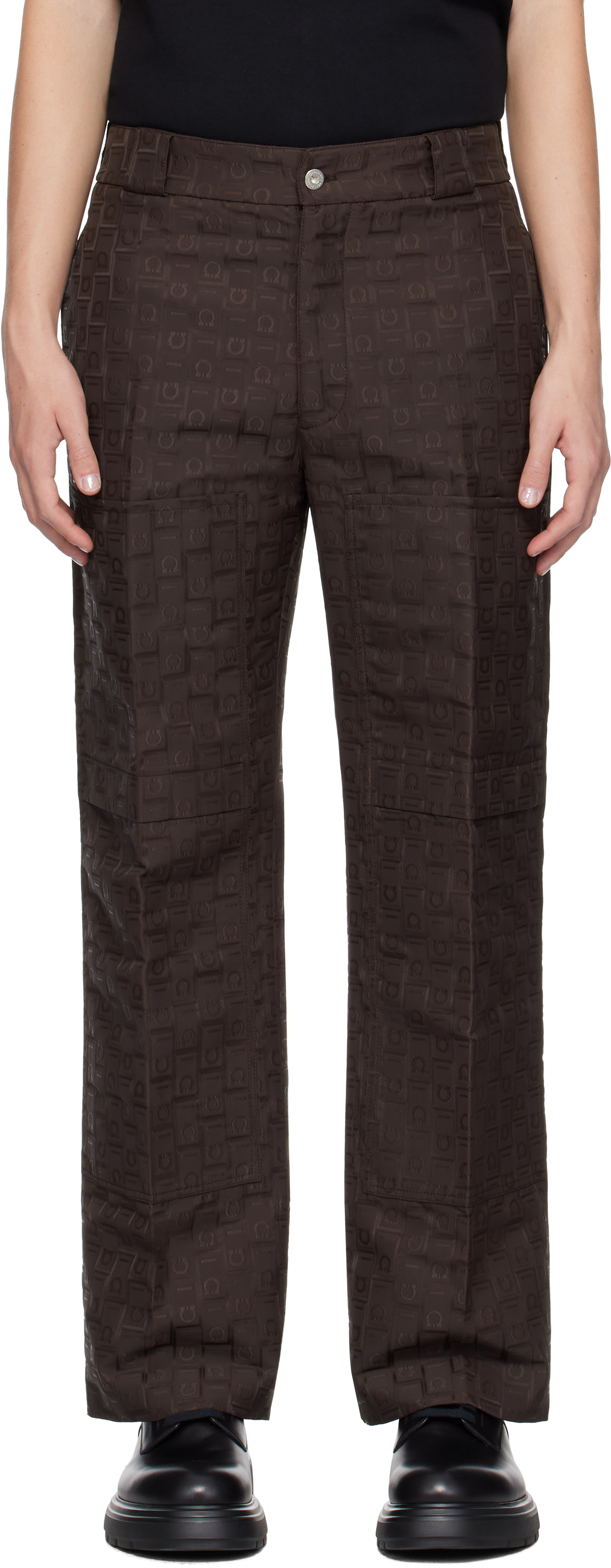 SALVATORE FERRAGAMO インバーテッドプリーツトラウザー Ferragamoのブラウン Inverted Pleats トラウザーズがセール中