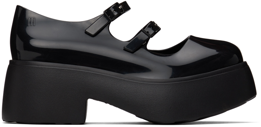 Melissaのブラック Farrah ローファーがセール中 Melissaのブラック Farrah ローファーがセール中