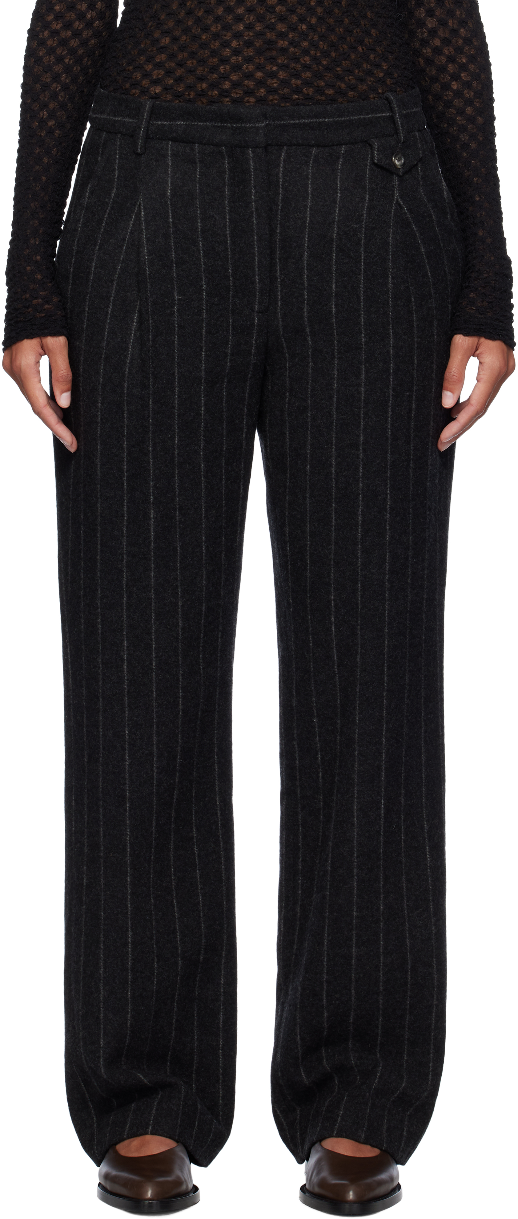 【関税込み】The Garment ブラック Richard トラウザーズ The Garmentのブラック Richard トラウザーズがセール中