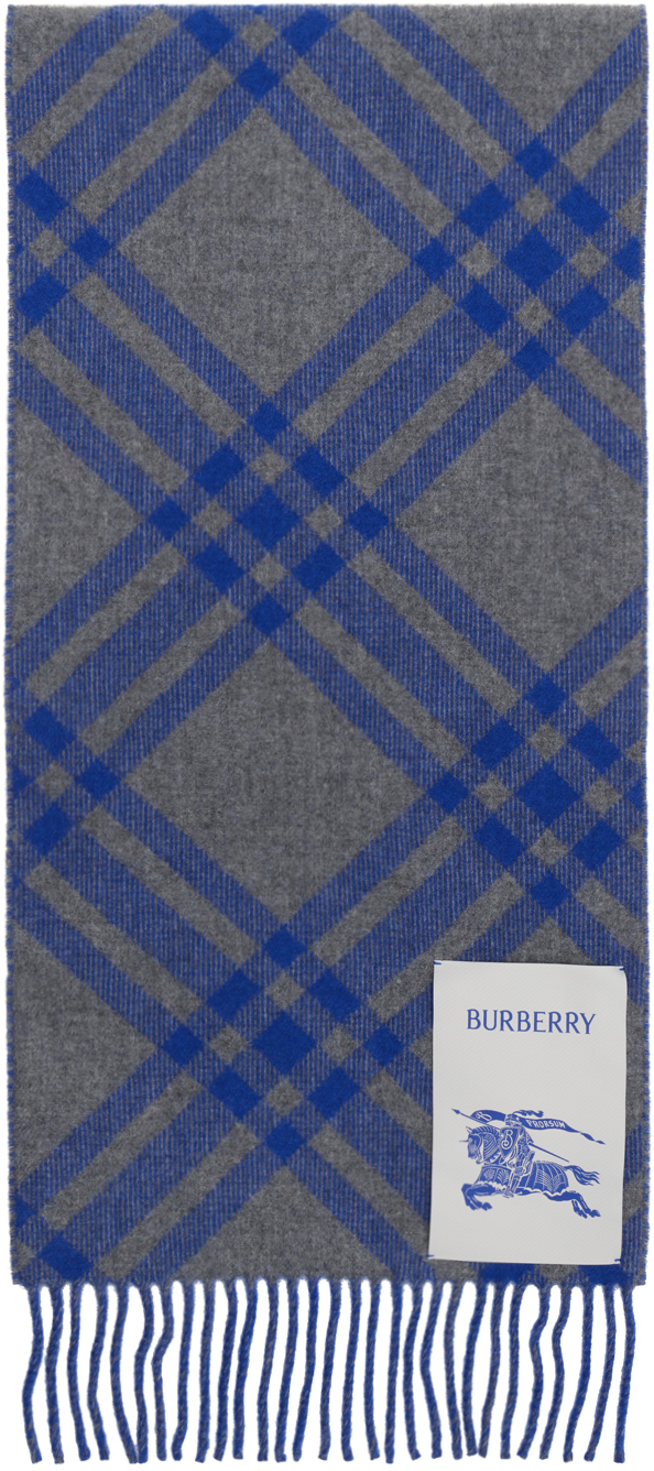 Shop Burberry グレー＆ブルー ローズ カシミヤ リバーシブル マフラー In New Grey