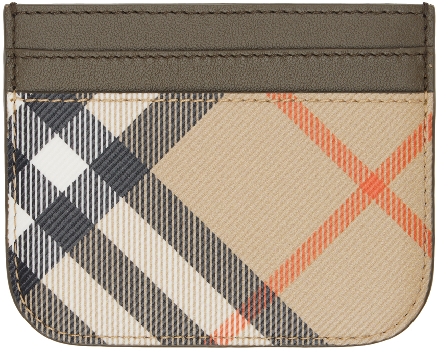 Shop Burberry ベージュ＆ブラック チェック カードケース In Sand