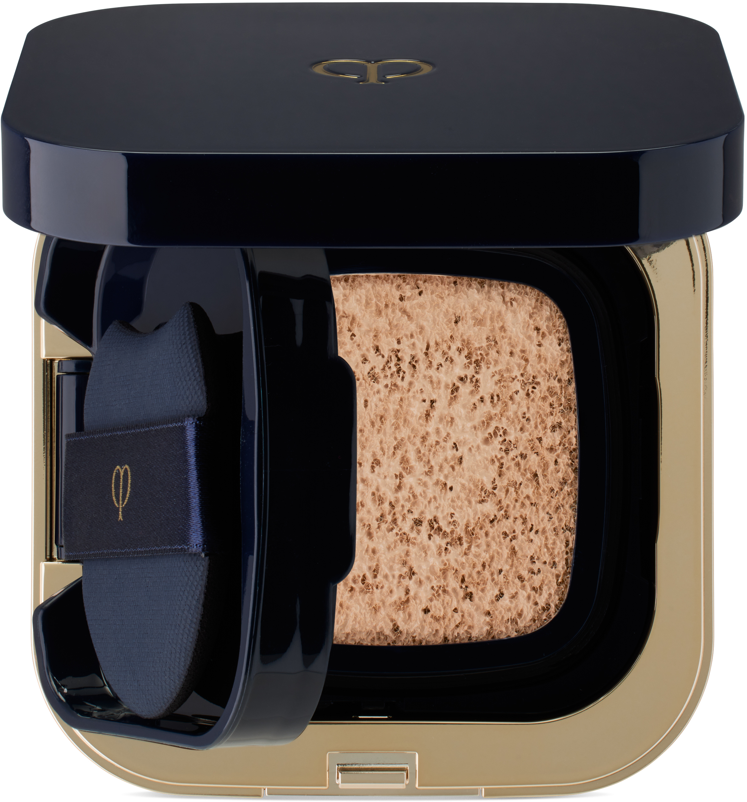 Clé de Peau Beauté Radiant Cushion Foundation Dewy - O10