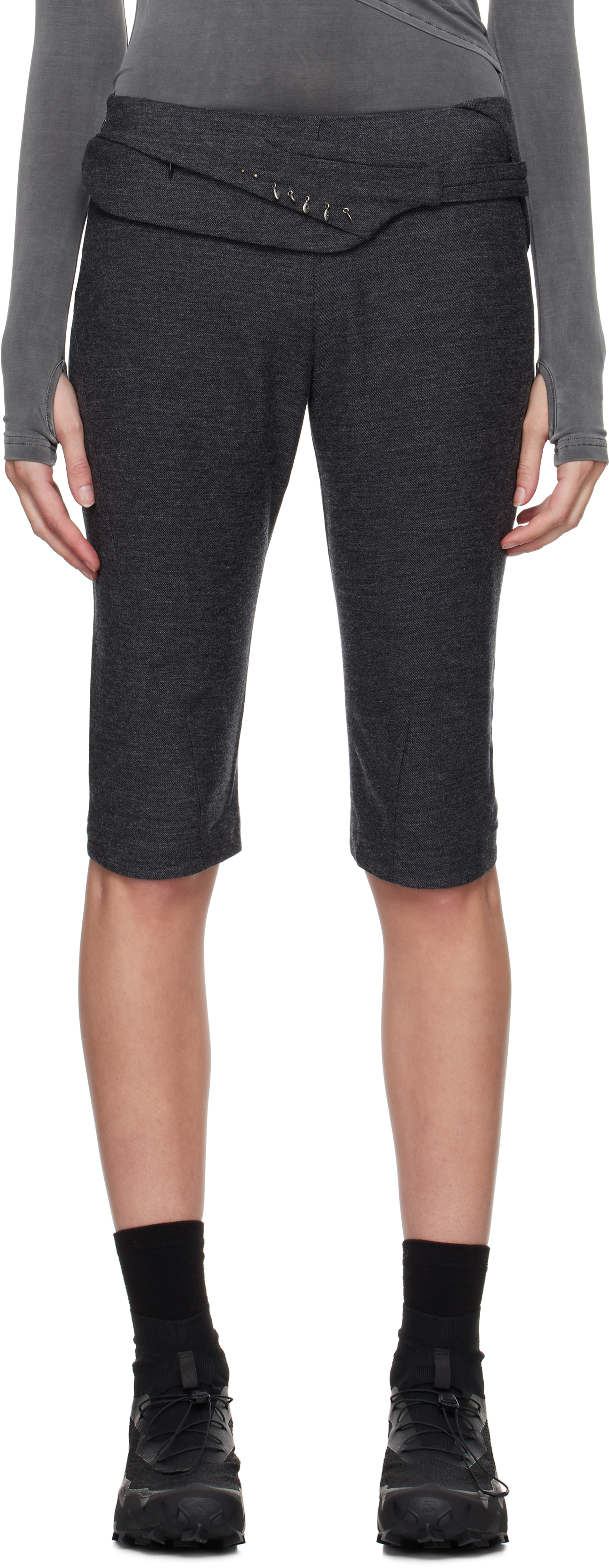 hyein-seo-gray-charm-bag-capri 
