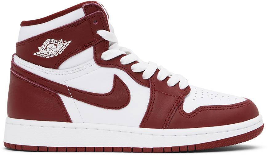 Jeune Baskets montantes retro Air Jordan 1 OG blanc et bourgogne