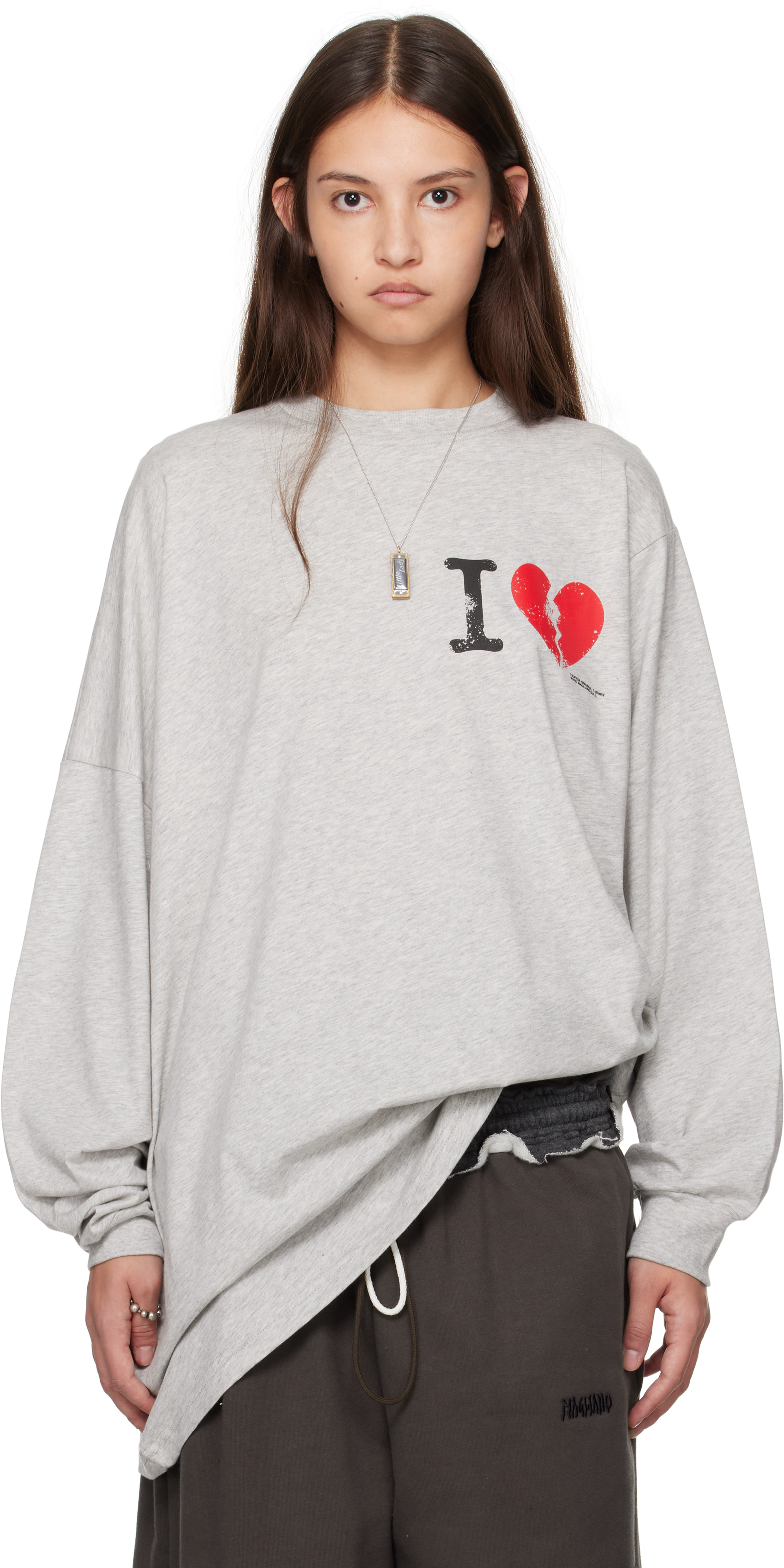 【関税込み】Magliano グレー I Suffer 長袖Tシャツ Maglianoのグレー I Suffer 長袖Tシャツがセール中