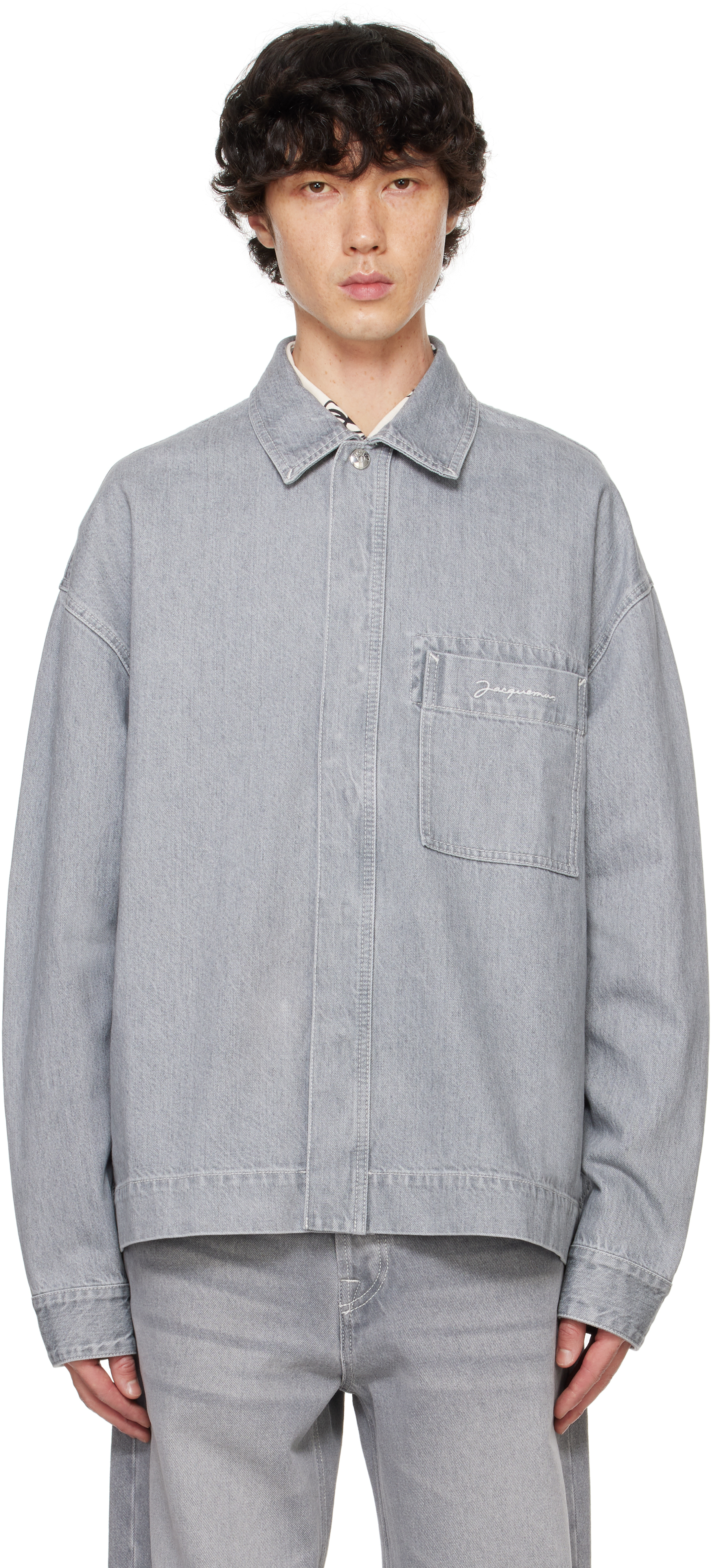 Jacquemus メンズ デニムジャケット | SSENSE 日本 Jacquemus メンズ デニムジャケット | SSENSE 日本