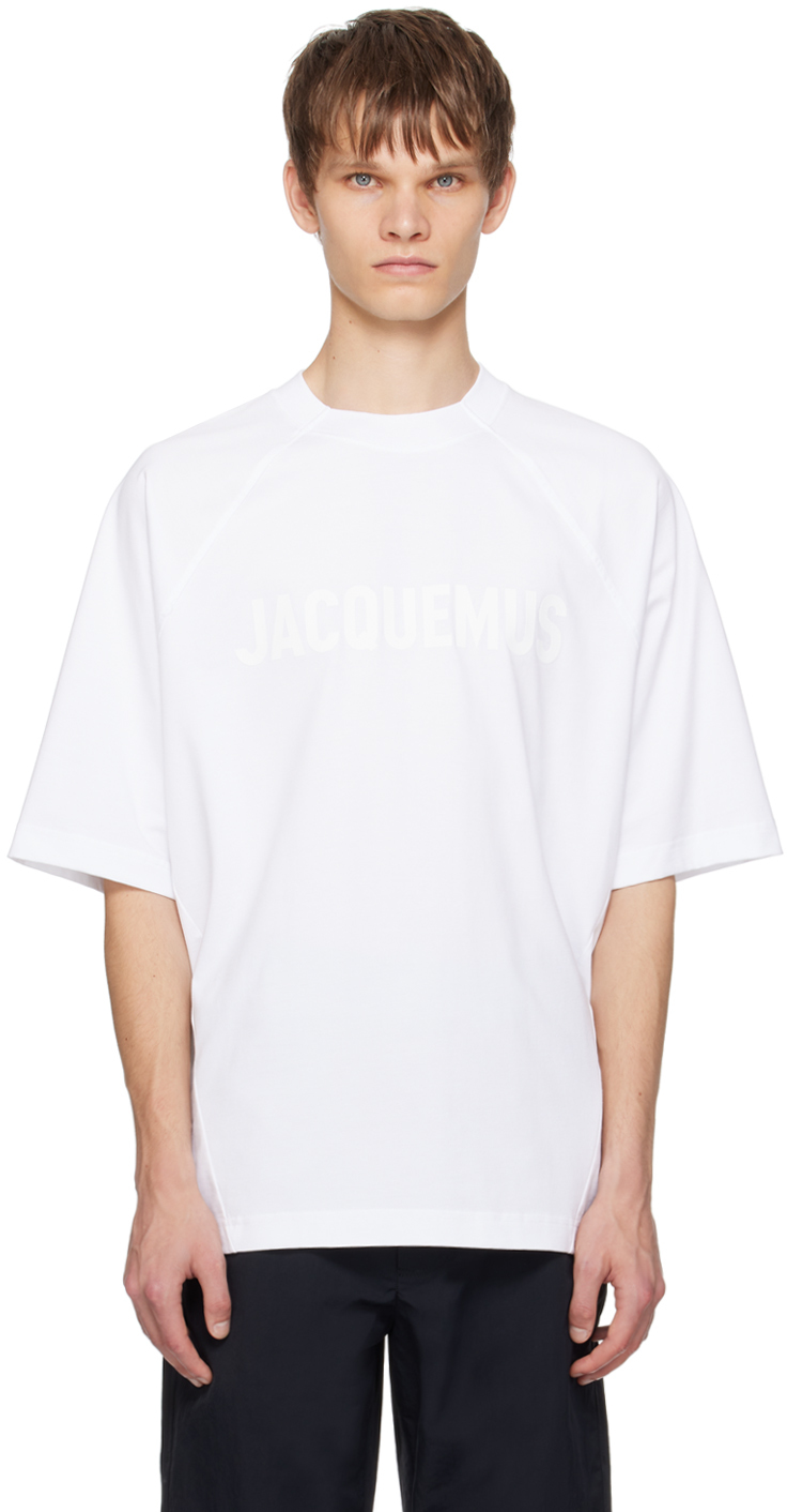 JACQUEMUS: White Les Classiques 'Le t-shirt Typo' T-Shirt JACQUEMUS: White Les Classiques 'Le t-shirt Typo' T-Shirt