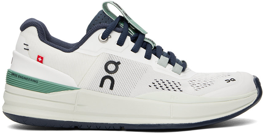 White & Navy 'THE ROGER Pro' Sneakers