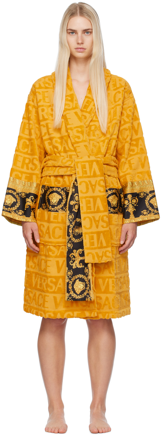 【関税込み】Versace イエロー 'I Heart Baroque' バスローブ Yellow 'I Heart Baroque' Robe by Versace Underwear on Sale