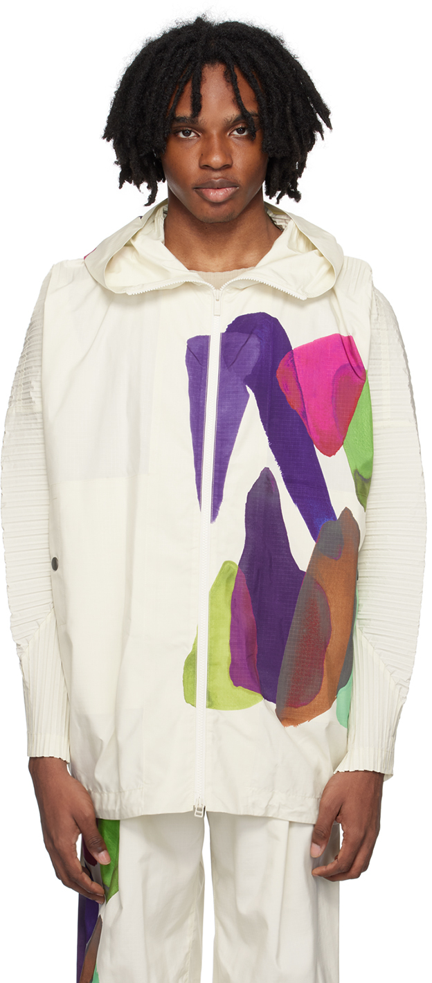 Off-White Cascade Picturesque Jacket by HOMME PLISSÉ ISSEY Off-White Cascade Picturesque Jacket by HOMME PLISSÉ ISSEY