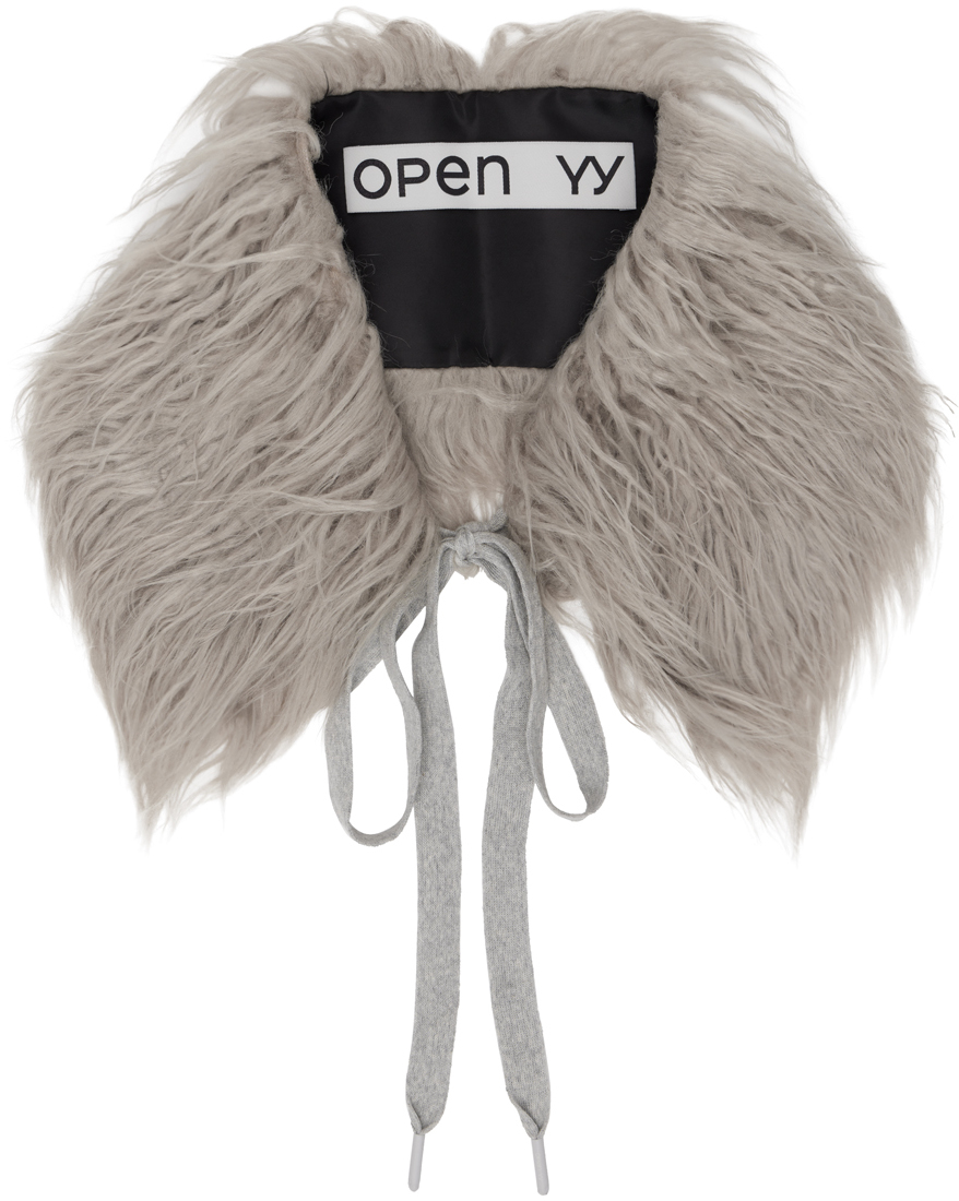 Shop Open Yy グレー フェイクファー カラー ショール In Gray