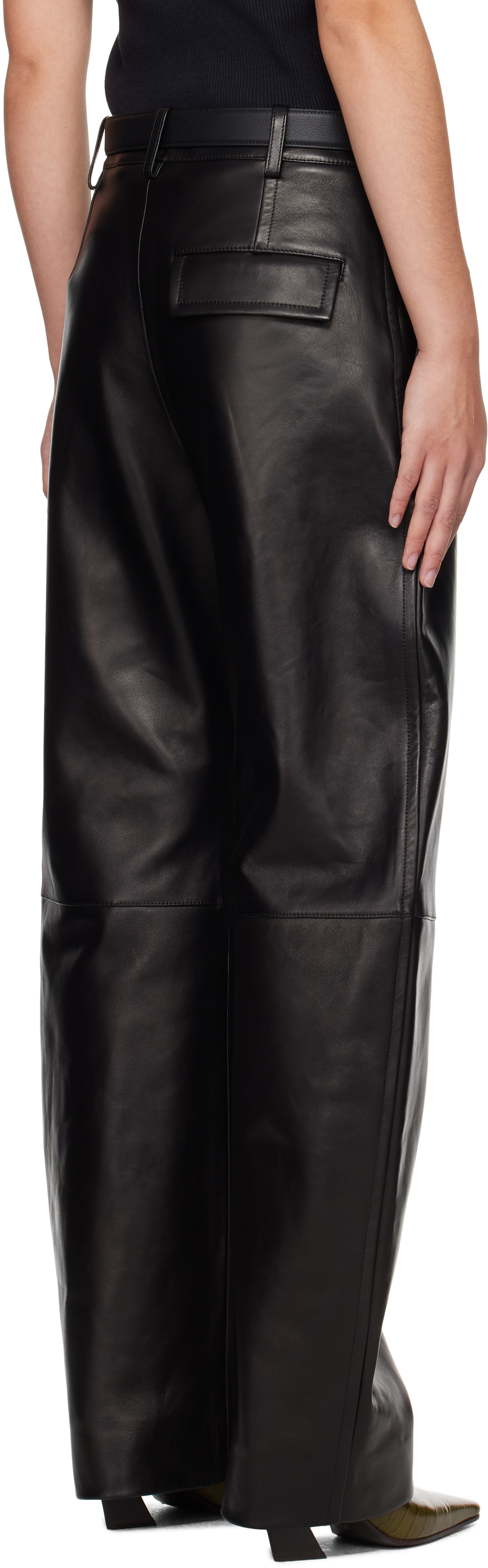 Bottega Veneta Mid-rise Leather Barrel-leg Pants In 1000 Black