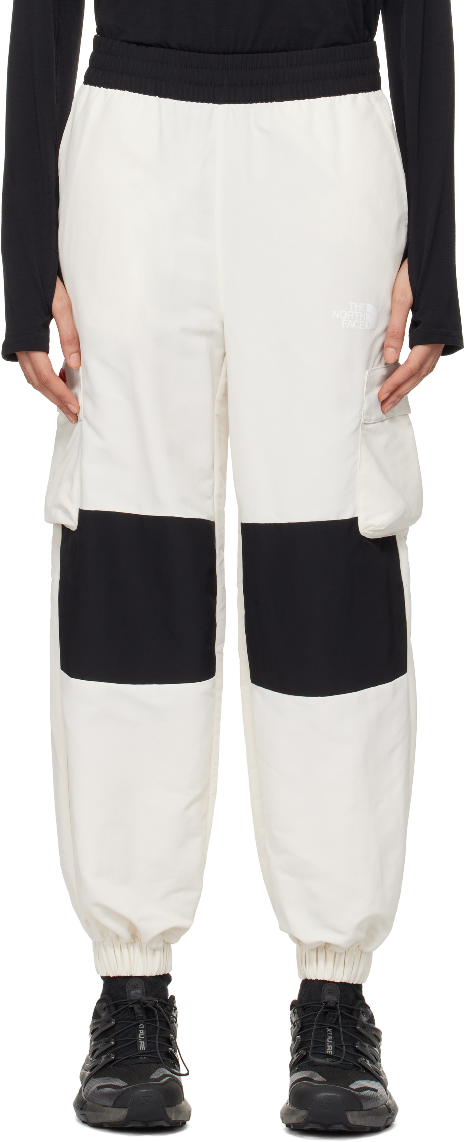 【関税込み】The North Face ブラック HMLYN トラックパンツ The North Face Hmlyn Track Pants - black (tnf black)