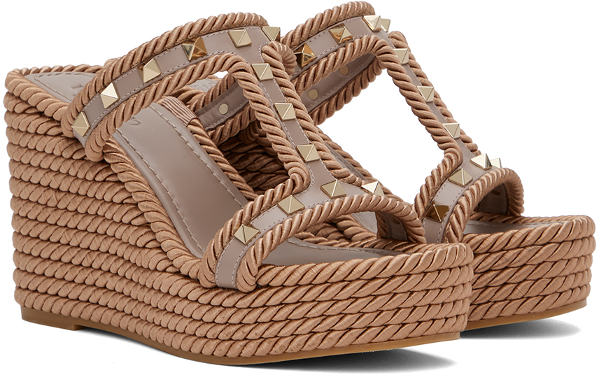 Valentino Garavani Womens Beige Rockstud Braided Leather Wedge Sandals In P45 Poudre