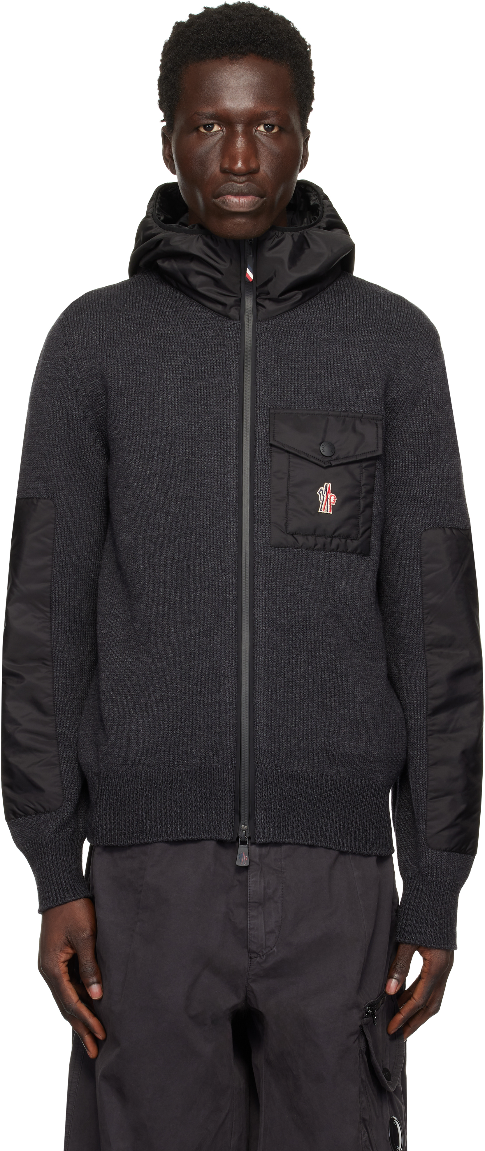 【24SS NEW】MONCLER_men/ GRENOBLE PERFORMANCE & STYLE Hoodie Moncler Grenoble: Gray Wool Zip-Up Hoodie | SSENSE